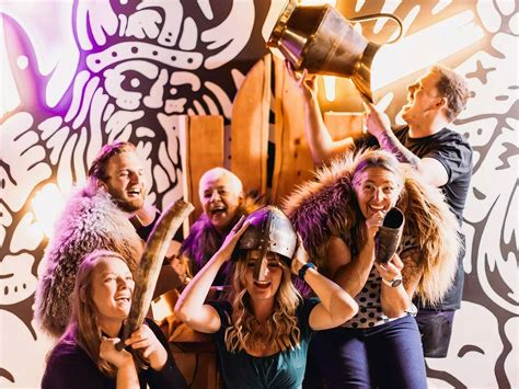 MANIAX Axe Throwing Gold Coast .